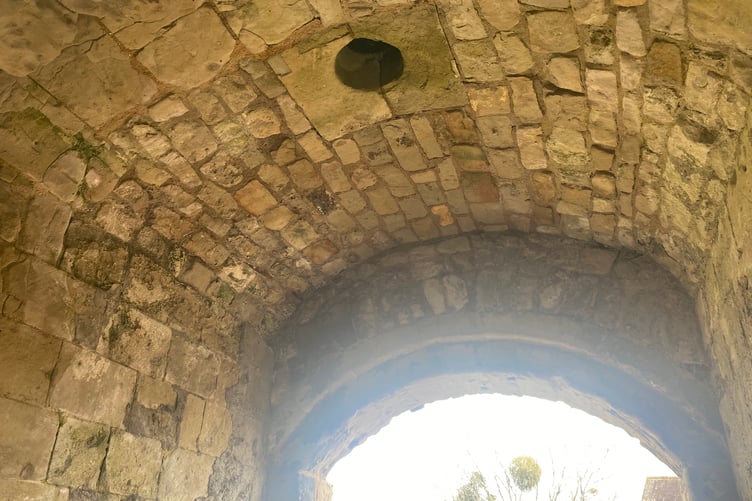 Murderhole at Farnham Castle
