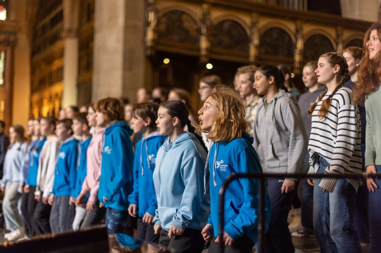On March 9, the award-winning Farnham Youth Choir celebrated its 40th anniversary with a concert at the beautiful Holy Trinity Church, in London’s Sloane Square
