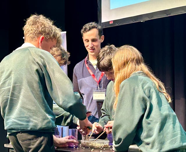 Neuroscientist inspires young minds at Weydon School on World Book Day