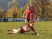 Petersfield maintain unbeaten record with emphatic bonus-point win