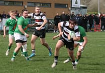 Farnham eye title after Tottonians win