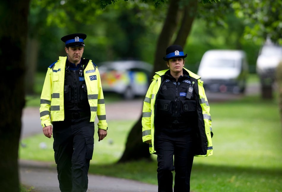 <p>One in five Surrey Police officers say they are seeking alternative employment</p>