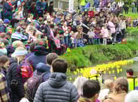 VIDEO: Huge crowds flock to the 2024 Great Farnham Duck Race