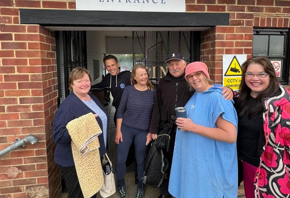 <p>There were smiles all round when the gates of Petersfield Open Air Swimming Pool reopened on Saturday following its winter closure.</p>