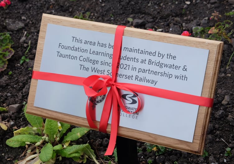 A plaque commemorating the partnership between the railway and the college students. PHOTO: Terry Walker.