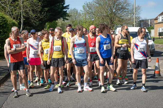 Runners listening intently to the race director’s instructions (Photo: Douglas MacLean)