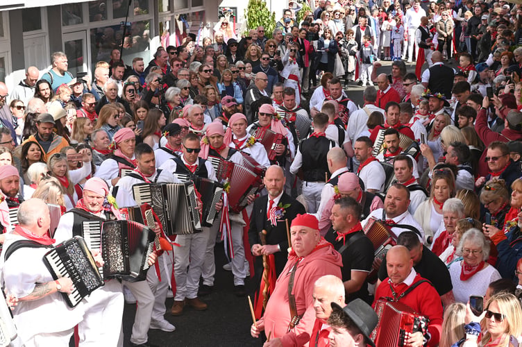 The crowds begin to gather. (Picture: Adrian Jasper)