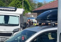 Gerald Butler makes paparazzi quip in Anstey Park as Hollywood film comes to Alton