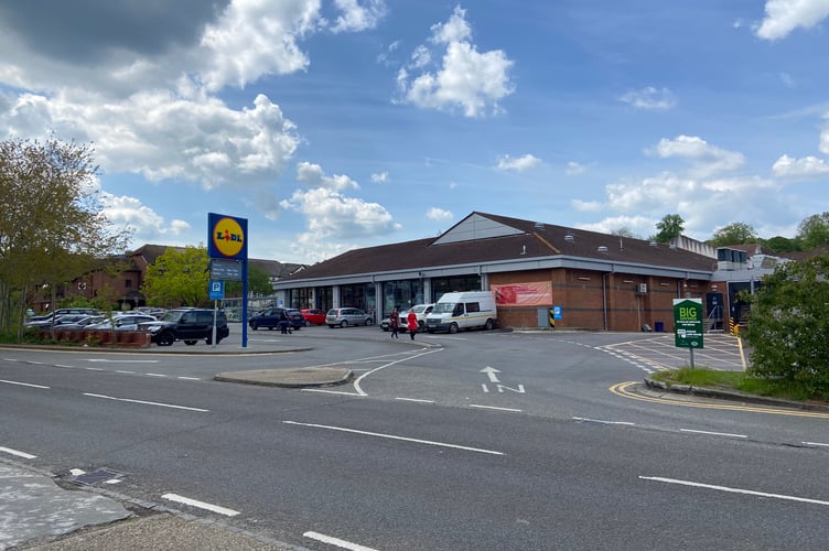 Lidl wants to relocate its Farnham supermarket from Dogflud Way