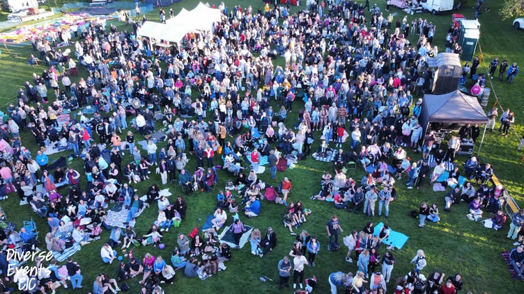 Local residents turned up in their hundreds. (Pictures: Diverse Events CIC)