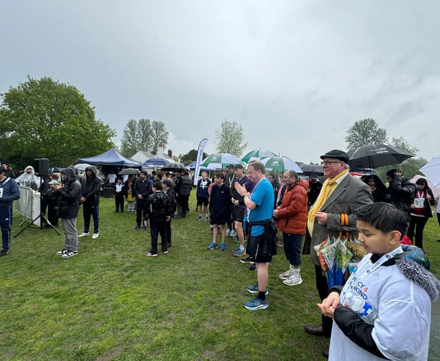 Muslim association raises £17,000 for local school