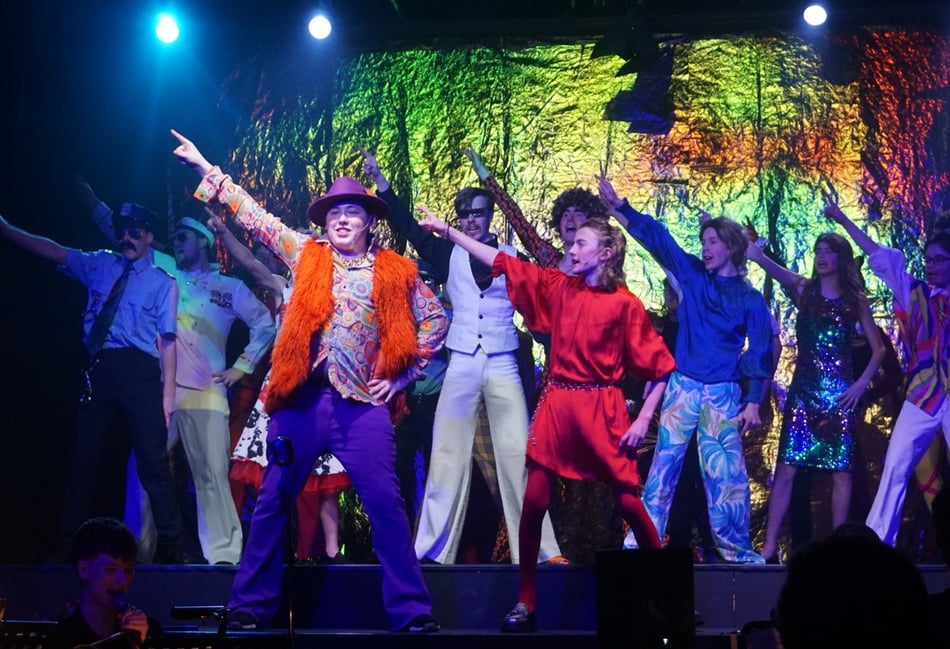 <p>The cast of Twelfth Night Fever perform Night Fever (More House School)</p>