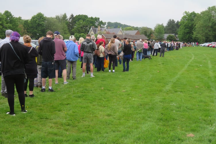 Record crowds as 2nd Bentley Scout Group hold jumble sale