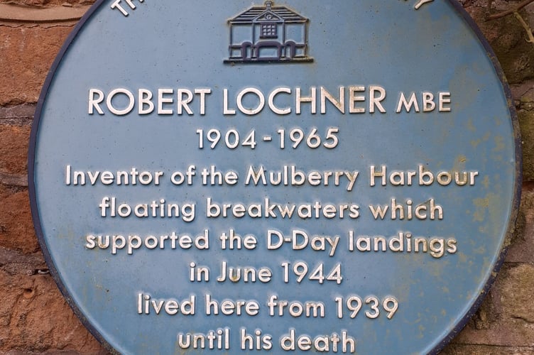 A Blue Plaque marks Lochner's home.