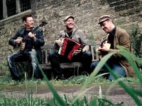 Grayshott Folk Club to welcome Harp And A Monkey