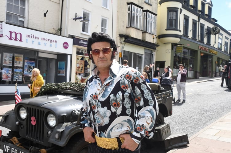 Darren 'Graceland' Jones was among the Elvis tributes.