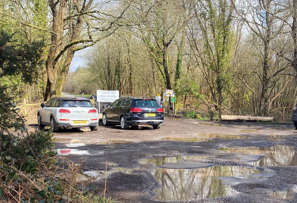 <p>Police are investigating a spate of vehicle break-ins at the Forest Road car park in Liss Forest and several others similar sites around East Hampshire</p>