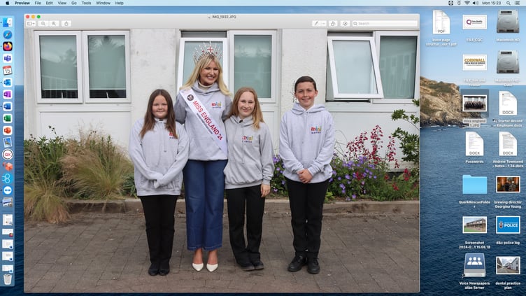 Miss England congratulated pupils who had undertaken first aid training.