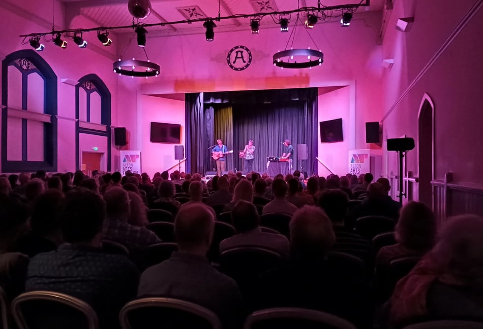 <p>A packed audience for an Alton Arts Festival event at the Assembly Rooms</p>