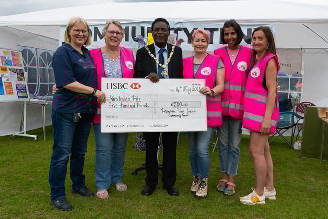 Wrecclesham Fete awarded £500 from Farnham Town Council