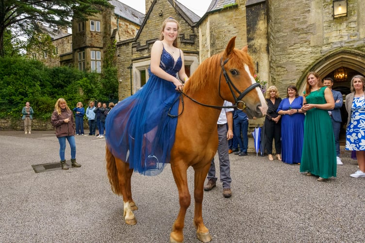 Arrival on horseback at the Roseland Academy Leavers' Prom