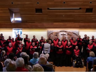 Choir concert raises more than £800 for care charity