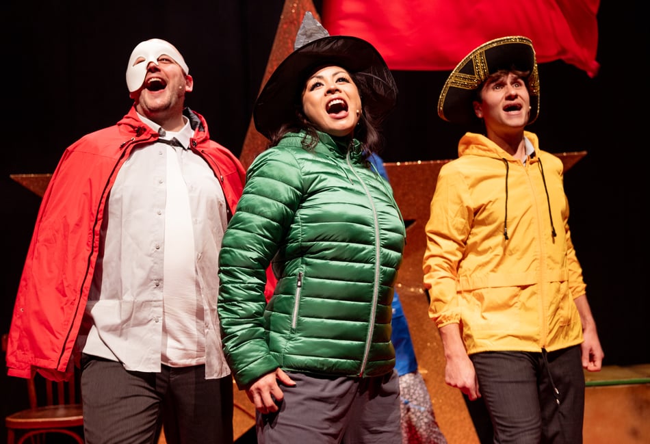 <p>A scene from I Wish My Life Were Like A Musical</p>