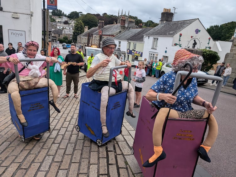 Trollies were turned into costumes by the Looe racing grannies (Picture: Aaron Greenaway)