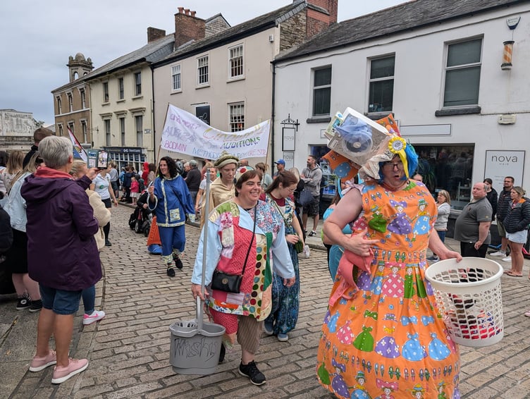 Damo Philp looking dashing as a panto dame as he led the volunteers who were behind him in the Bodmin Pantomime Group display. (Picture: Aaron Greenaway)