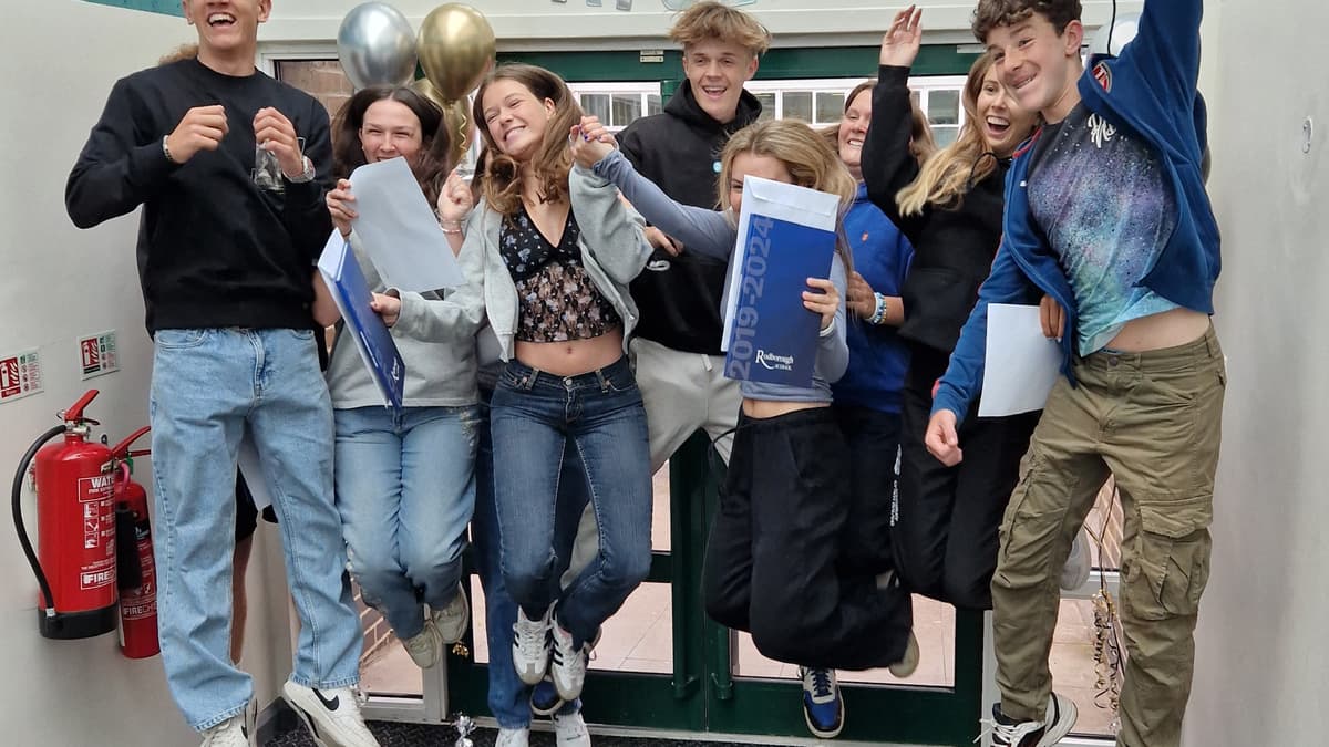 Rodborough's best ever GCSE results | farnhamherald.com