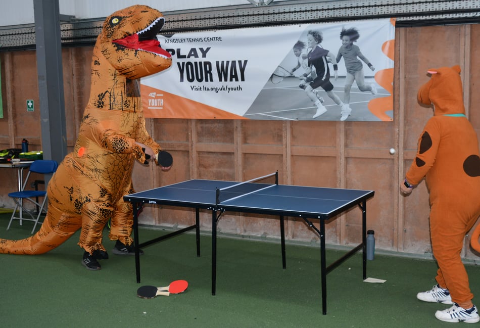 <p>Zoinks! T-Rex and Scooby Doo swapped scavenging and mystery-solving for table tennis.</p>