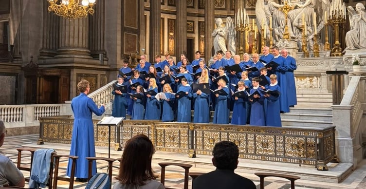St Thomas-on-The Bourne choir.