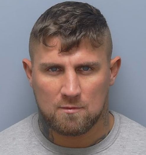 Fighter jailed for attempted rape and assaulting woman