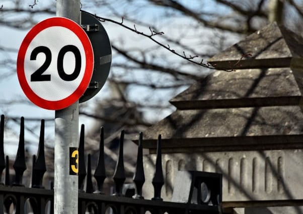 Overnight work for new Upper Hale Road 20mph limit begins 