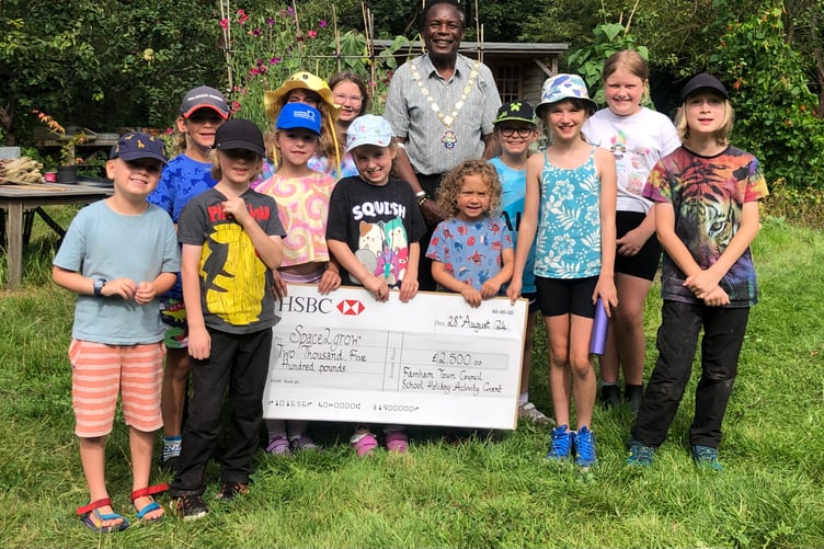 Farnham mayor Councillor Brodie Mauluka visited one of the summer activities at Space2Grow