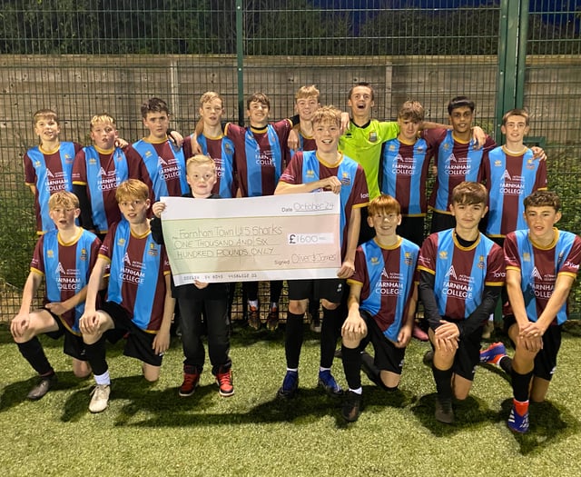 Team's pitch-side tribute to much-missed coach