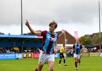 Farnham Town striker Owen Dean extends contract until end of 2025-26 season