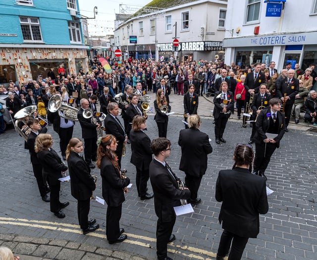 Biggest Remembrance parade in recent times takes place in town