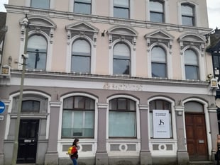 Former NatWest Bank building in Farnham could be converted into flats