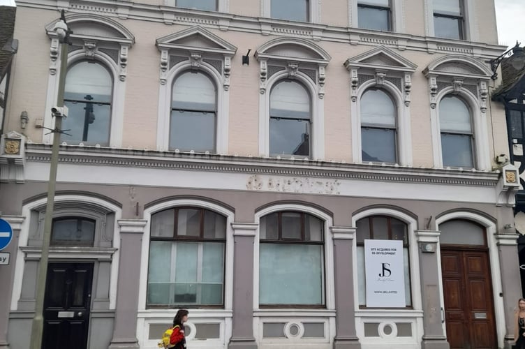 A planning application has been submitted to convert the former NatWest Bank building into flats