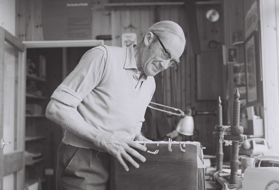 <p>An exhibition on bookbinder Roger Powell is coming to Petersfield Museum and Art Gallery</p>