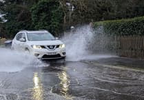 VIDEO: Pipe blockage causes heavy flooding in Hampshire village