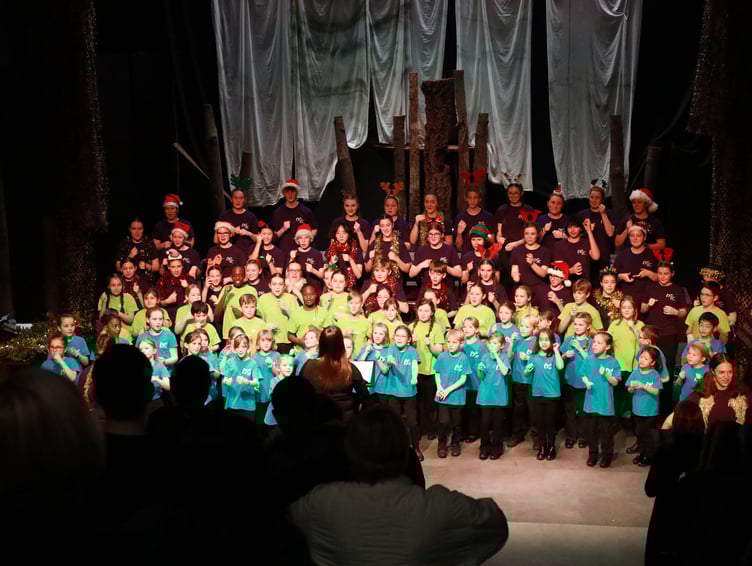Farnham Youth Choir's senior, junior and training choirs, Medici Theatre, Weydon School, December 7th 2024.