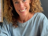 It's thank you and farewell to Alton's Anna Chaplain Kate Powell
