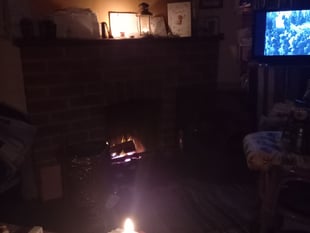 Television by candlelight as Selborne residents tackle power cut