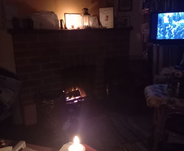 Television by candlelight as Selborne residents tackle power cut