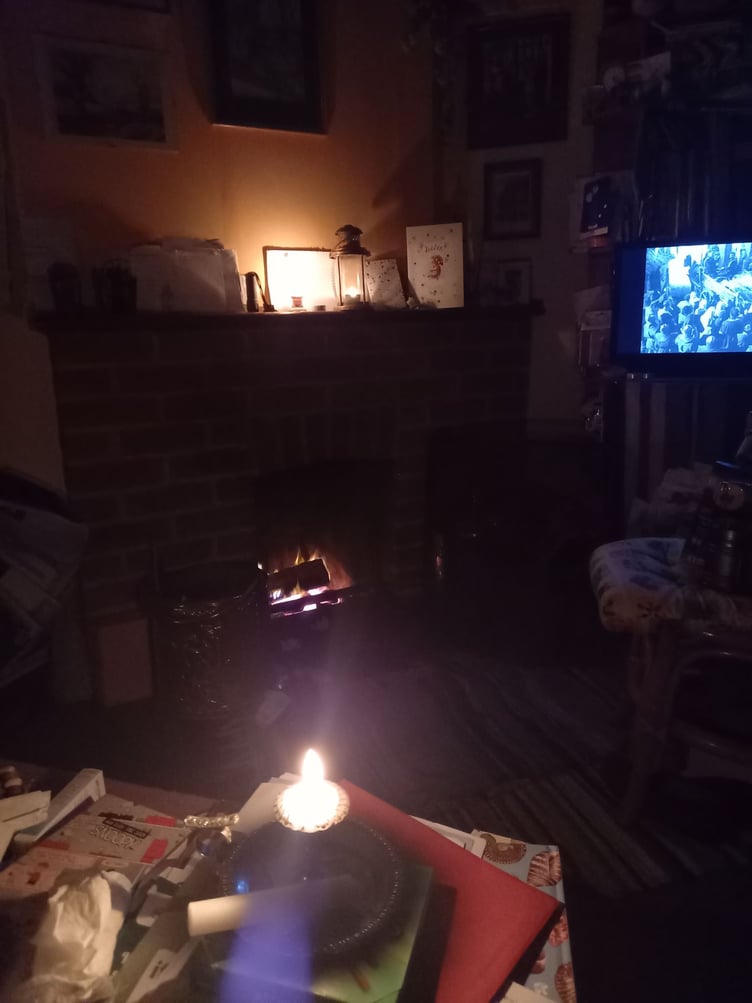 Gwyneth Rushton's living room, Ketchers Field, Selborne, December 7th 2024.