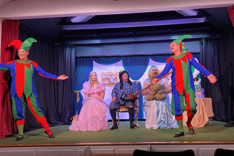 Jesters entertaining the king and queen