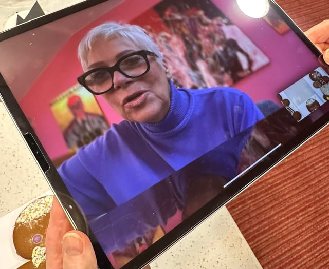 TV star brings a sparkle to Worplesdon care home