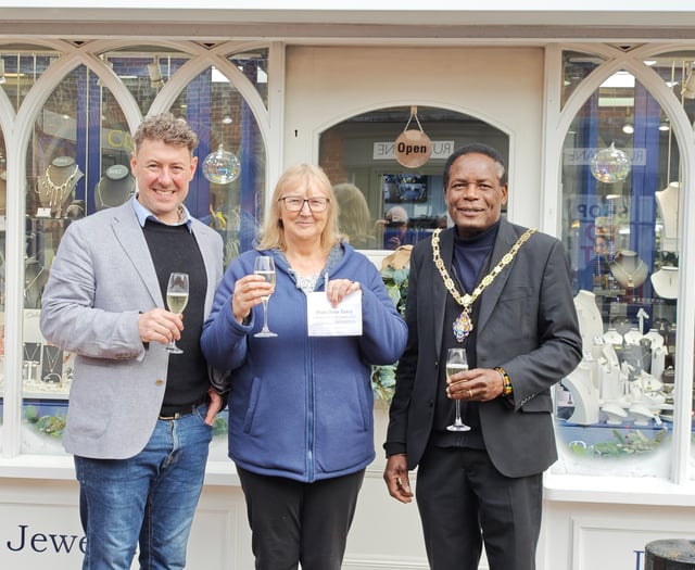 What a gem as bride-to-be wins Andre Noir £1K prize draw 